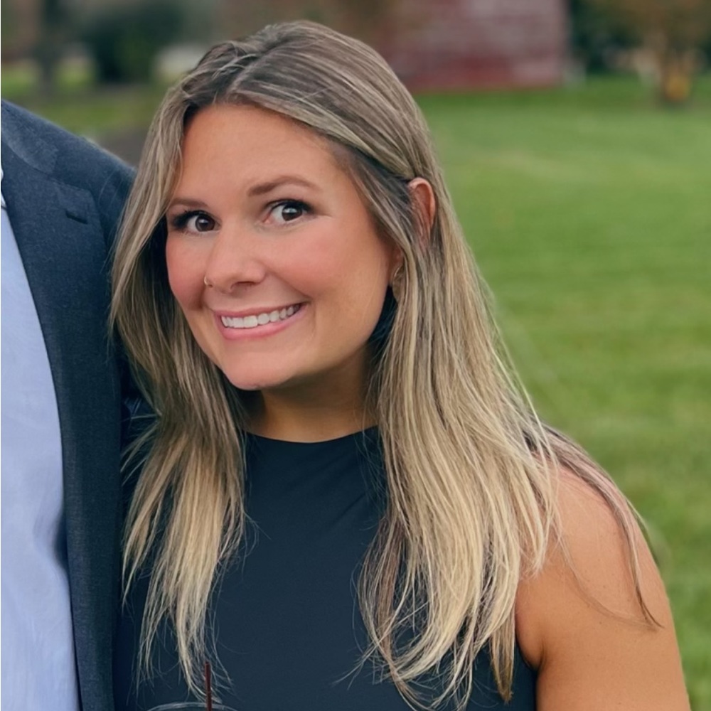 Meet your Posher, Hayley